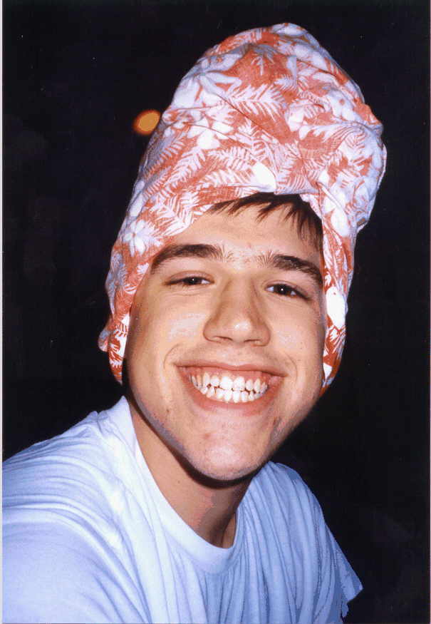 hat.jpg (343195 bytes)